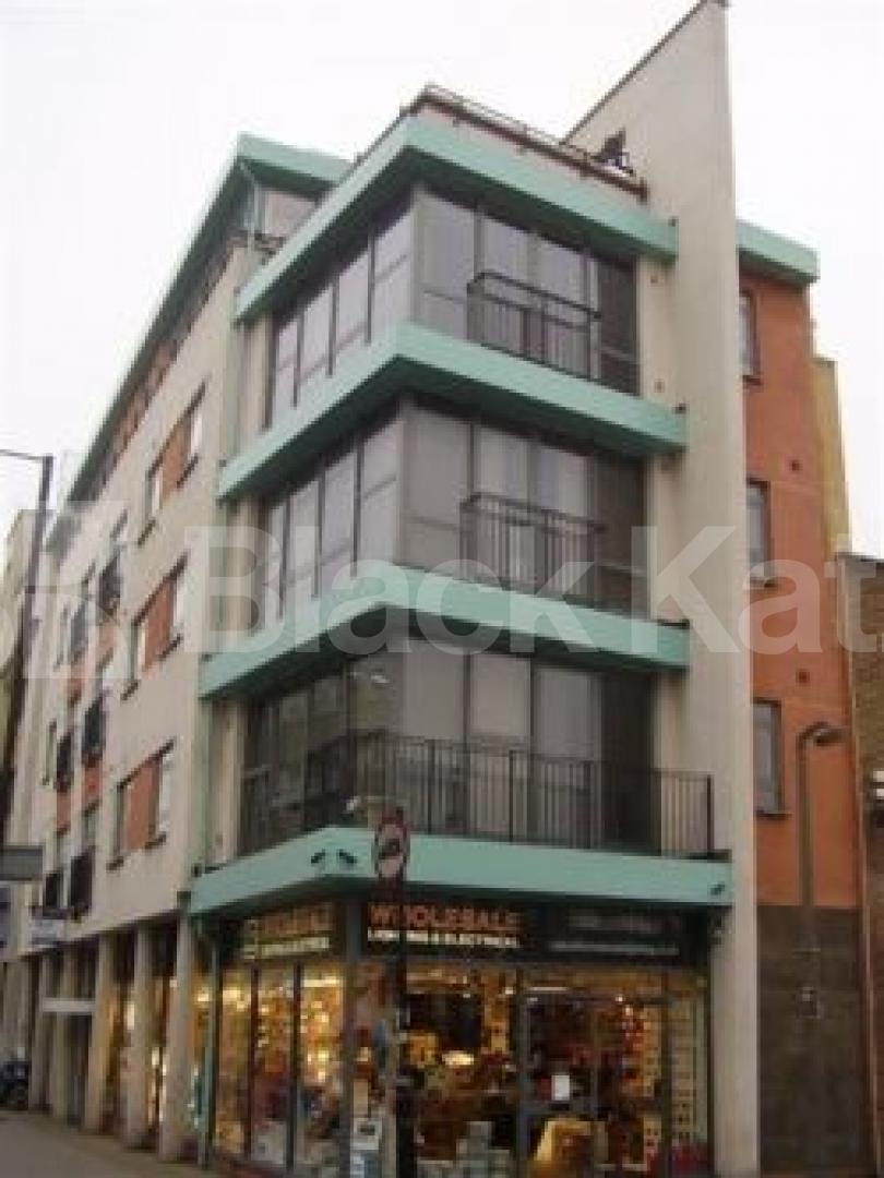 			LOCATION LOCATION LOCATION !!!!!, 2 Bedroom, 1 bath, 1 reception Flat			 Baron Street, ISLINGTON/ANGEL